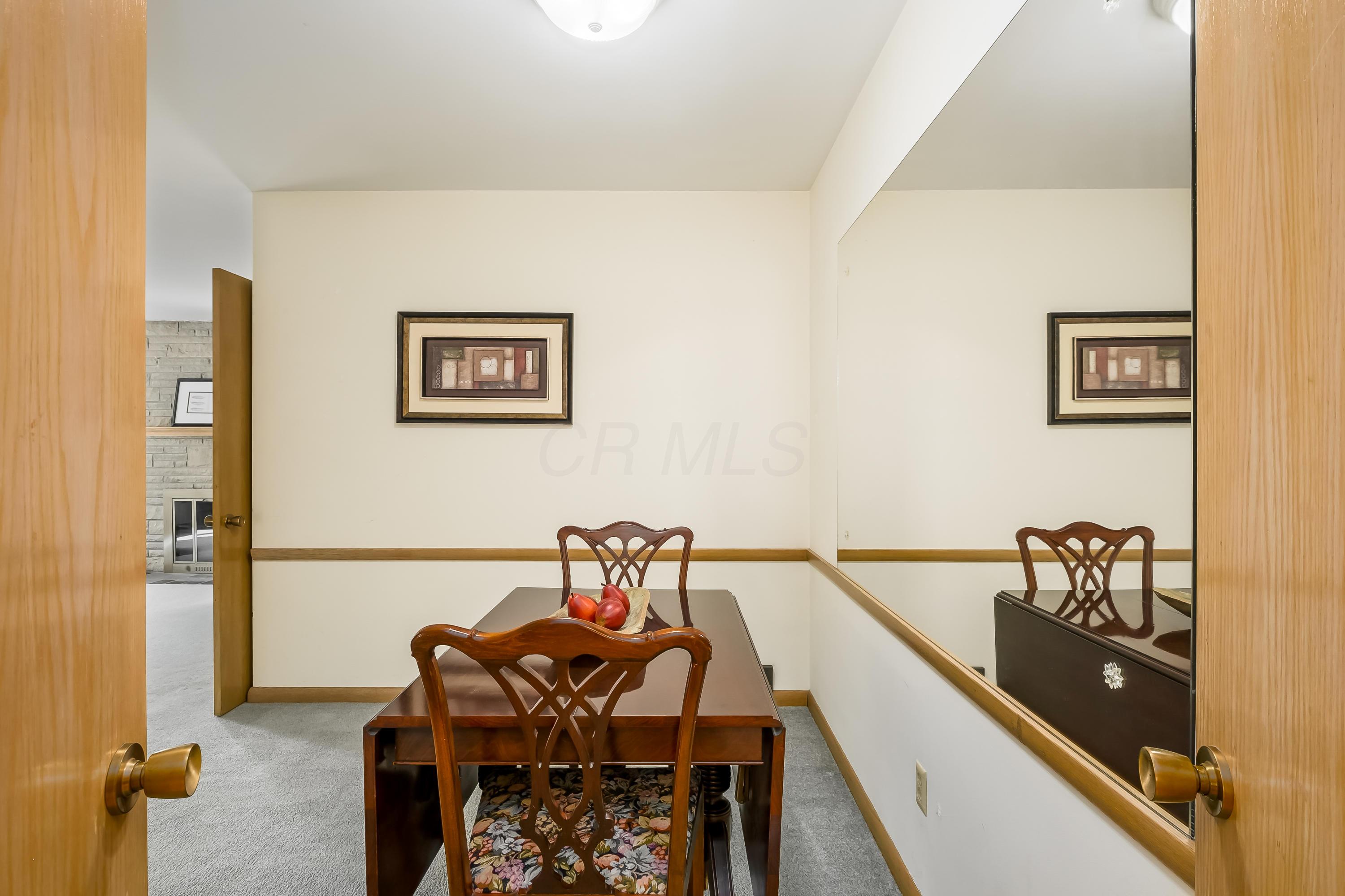 3030 Sudbury Road Columbus, OH 43221 - Photo 17 of 71