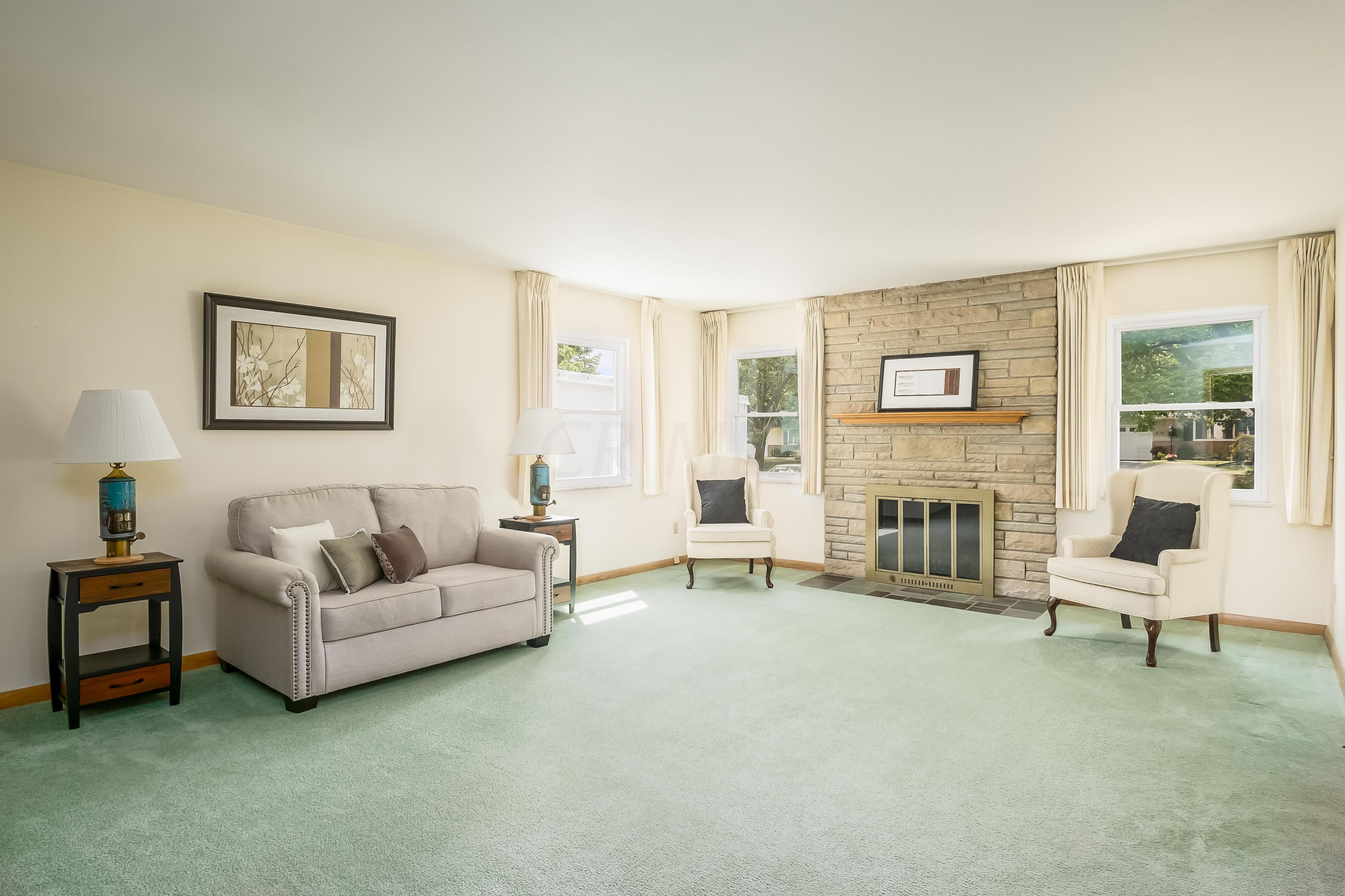 3030 Sudbury Road Columbus, OH 43221 - Photo 7 of 71