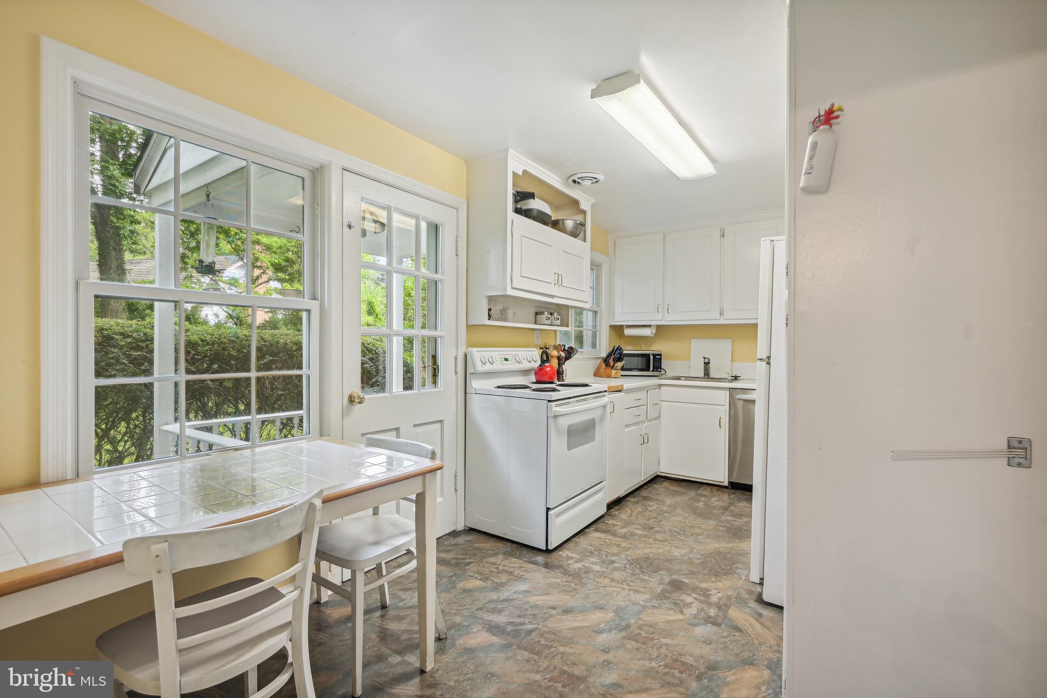 5703 Overlea Road Bethesda, MD 20816 - Photo 9 of 37