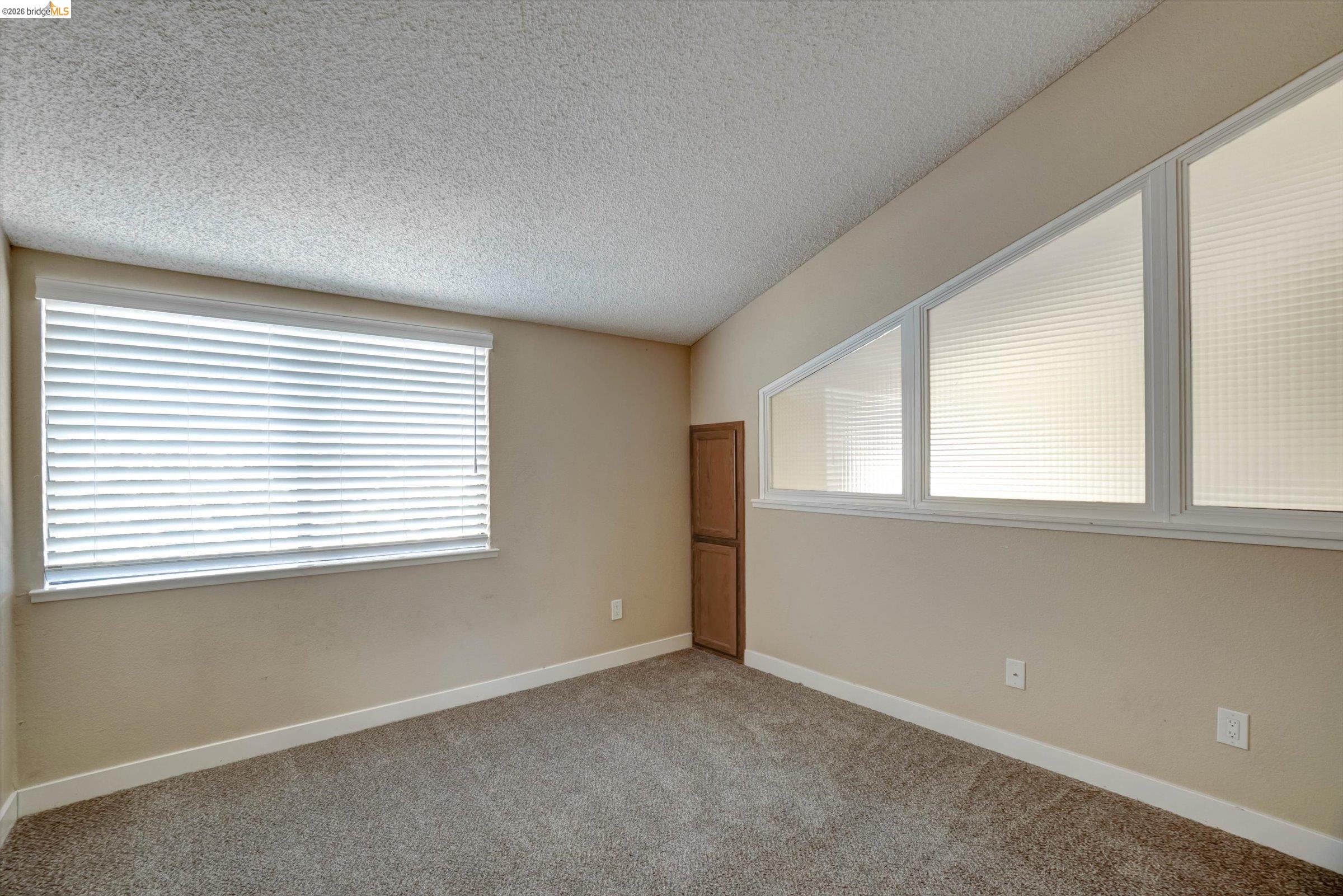 1351 Hood Road Sacramento, CA 95825 - Photo 16 of 36