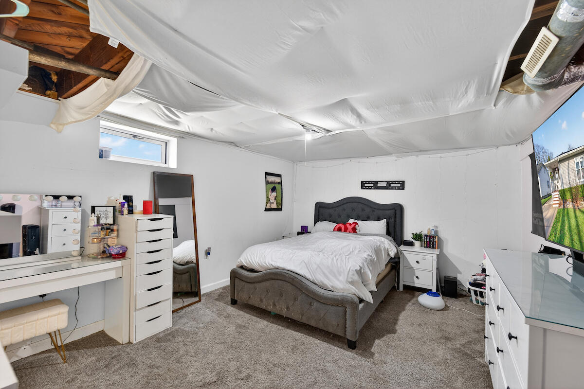 2600 Arthur Avenue Racine, WI 53405 - Photo 15 of 20 Basement Room