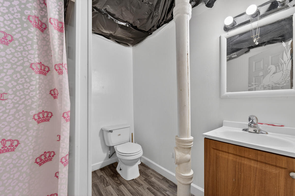 2600 Arthur Avenue Racine, WI 53405 - Photo 16 of 20 Basement Full Bath