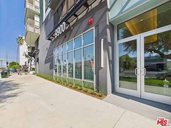 $4,750 | 9900 Venice Blvd., Unit 710, Culver City, CA 90232