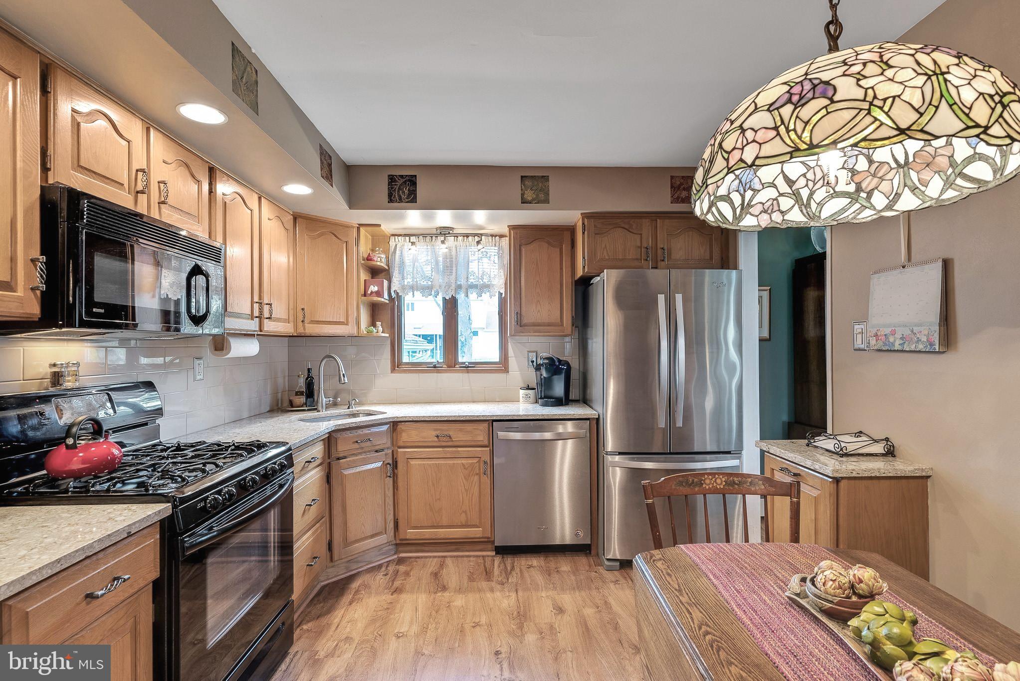 130 Iris Road Warminster, PA 18974 - Photo 18 of 29 Gallery Image 18