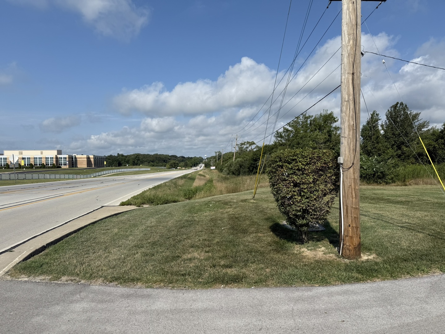 1404-apx) West Exchange Street Crete, IL 60417 - Photo 13 of 22 a view of a lake with a big yard