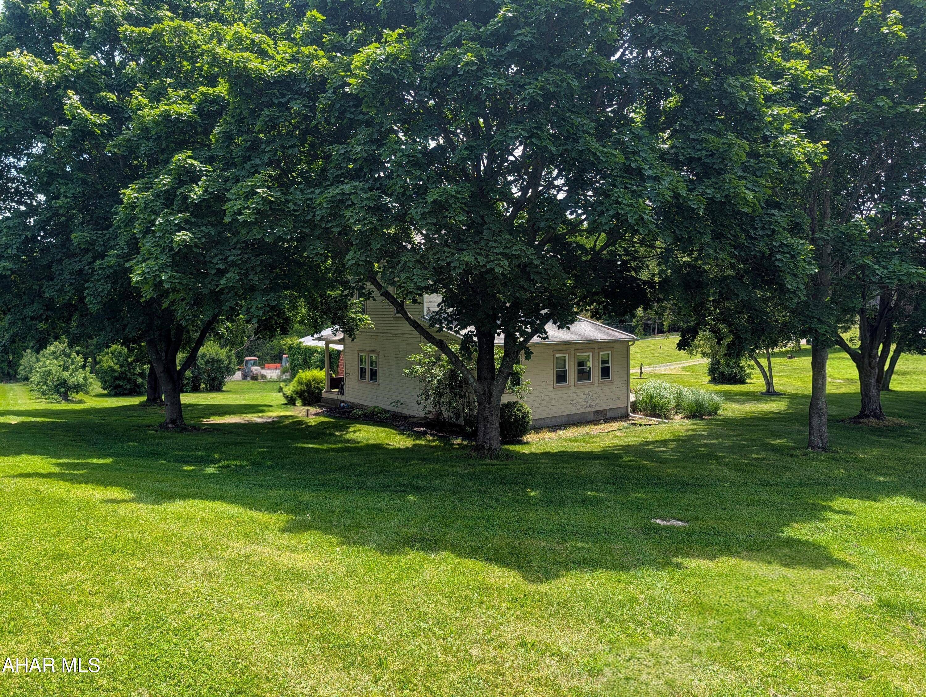 545 Orchard Road Schellsburg, PA 15559 - Photo 5 of 56