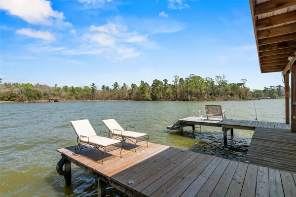 $849,000 | 800 Northwood Drive, Point Blank, TX 77364