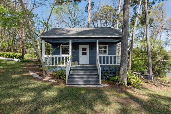 $849,000 | 800 Northwood Drive, Point Blank, TX 77364