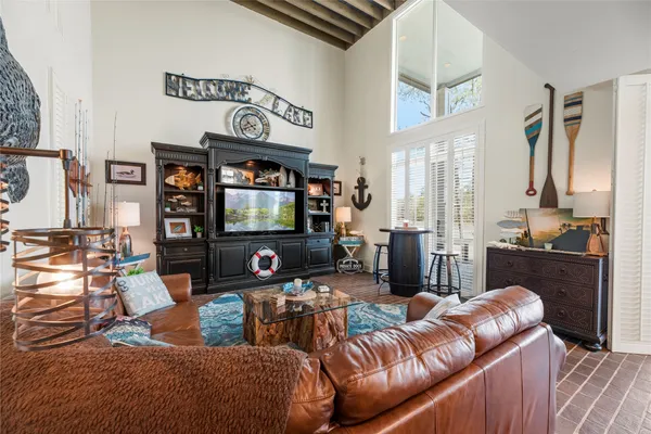$849,000 | 800 Northwood Drive, Point Blank, TX 77364