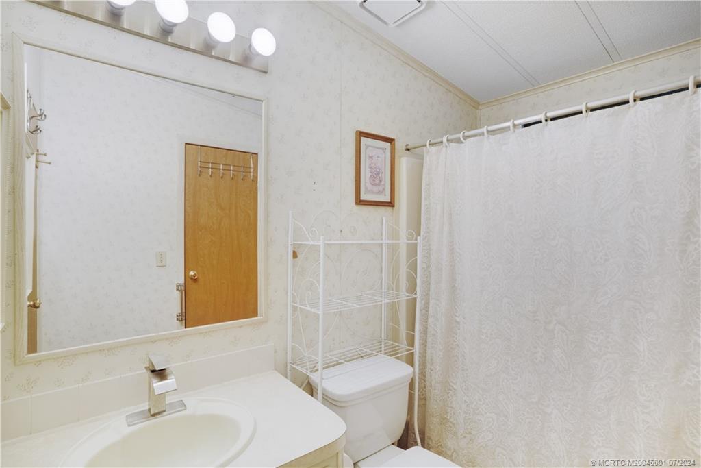 1241 Chobee Loop Okeechobee, FL 34974 - Photo 35 of 41 Gallery Image 35