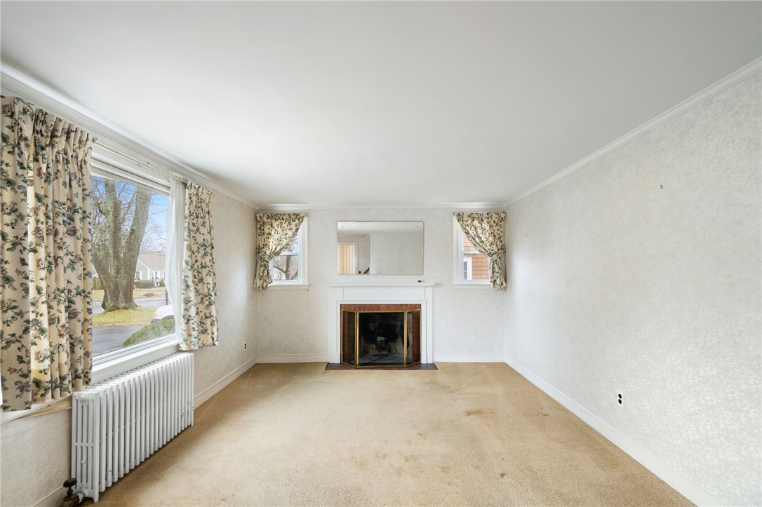 78 Edgehill Road Warwick, RI 02889 - Photo 10 of 31