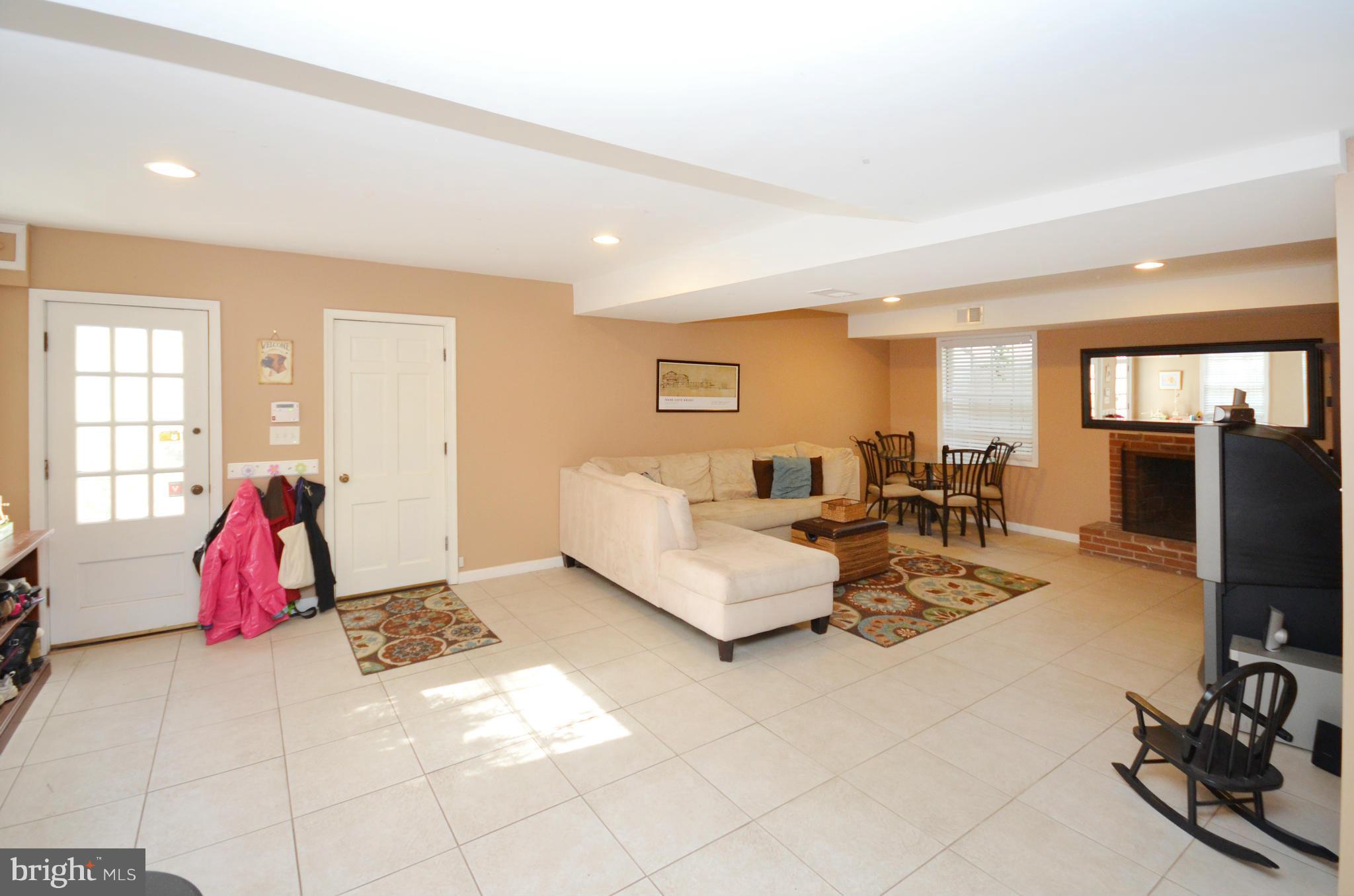 7601 Wyndale Road Chevy Chase, MD 20815 - Photo 21 of 29 View