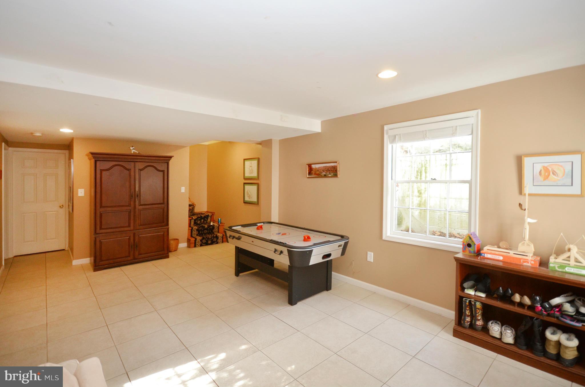 7601 Wyndale Road Chevy Chase, MD 20815 - Photo 22 of 29 View