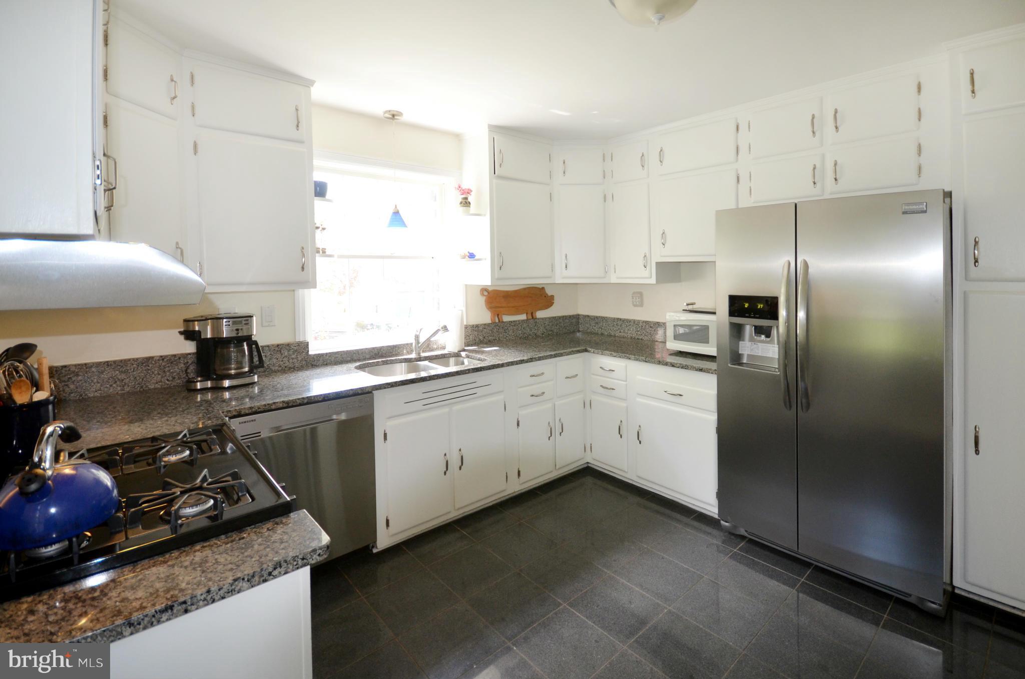 7601 Wyndale Road Chevy Chase, MD 20815 - Photo 10 of 29 Kitchen