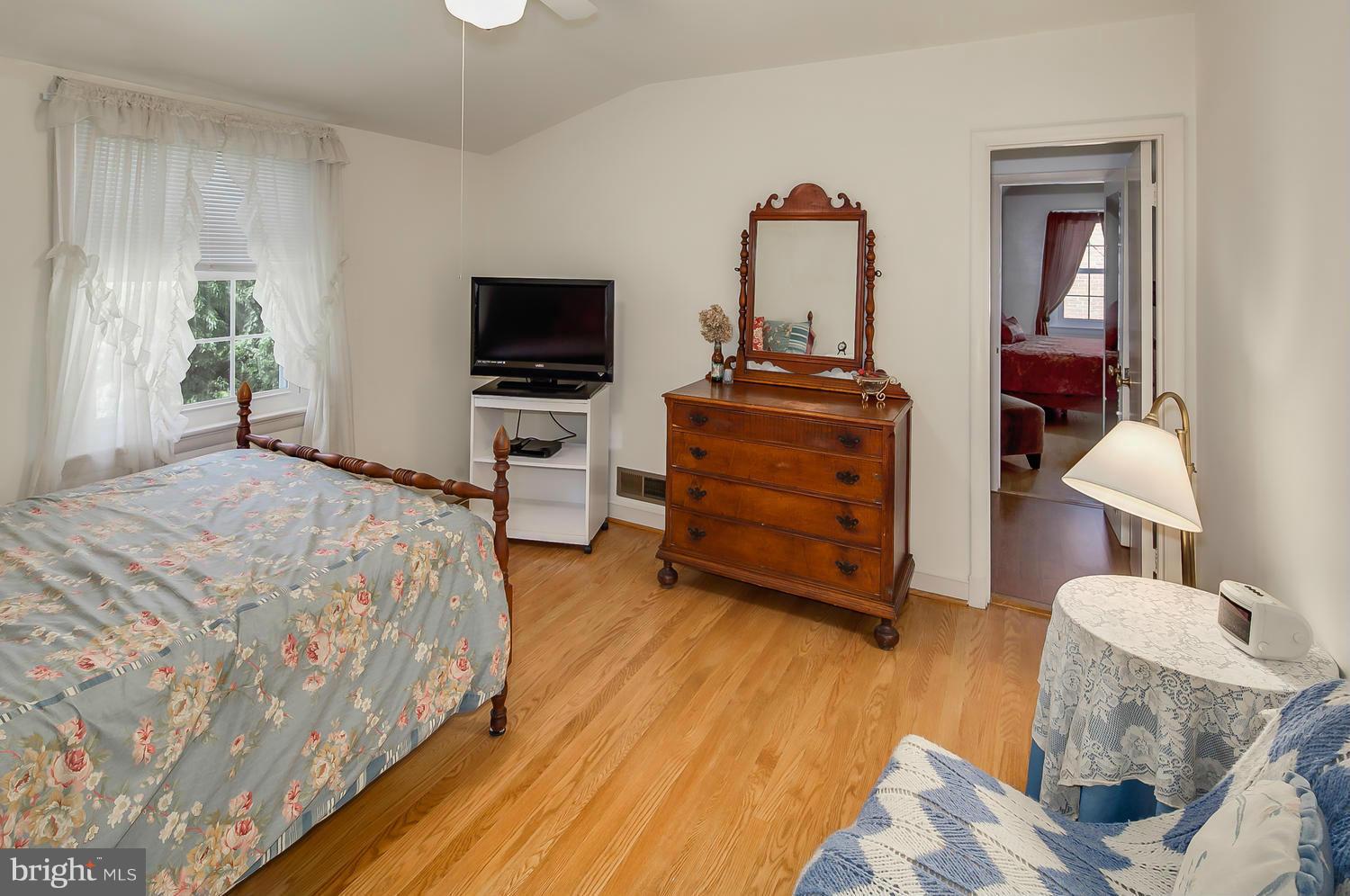 2717 Hardy Avenue Silver Spring, MD 20902 - Photo 20 of 30 Bedroom