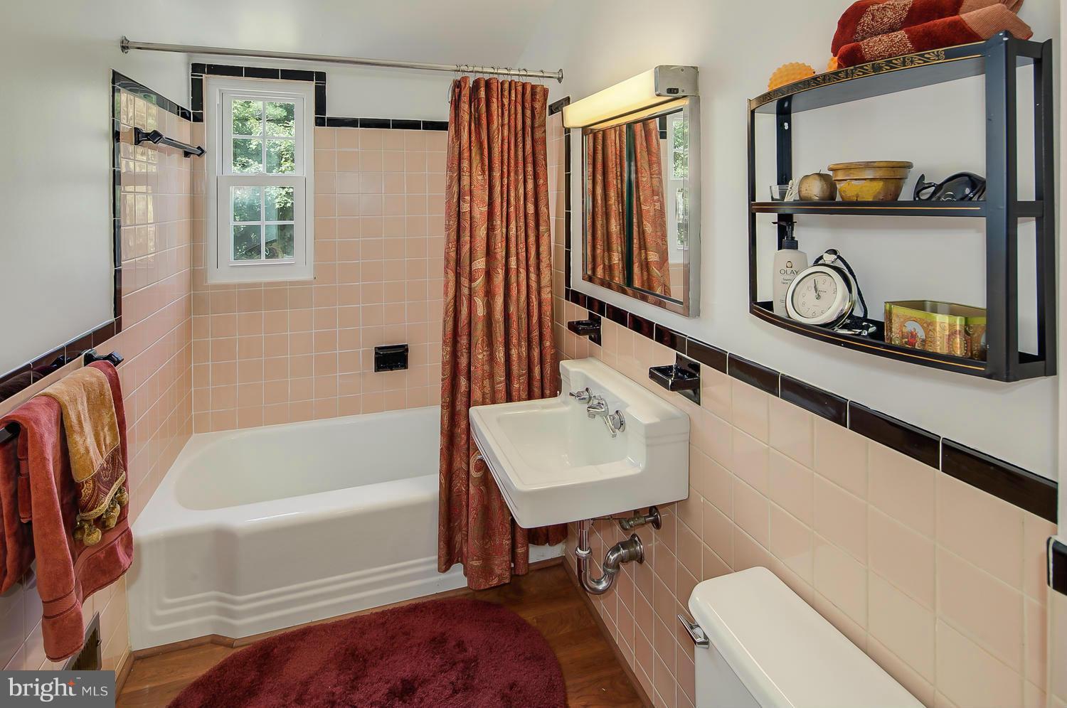 2717 Hardy Avenue Silver Spring, MD 20902 - Photo 21 of 30 Bath