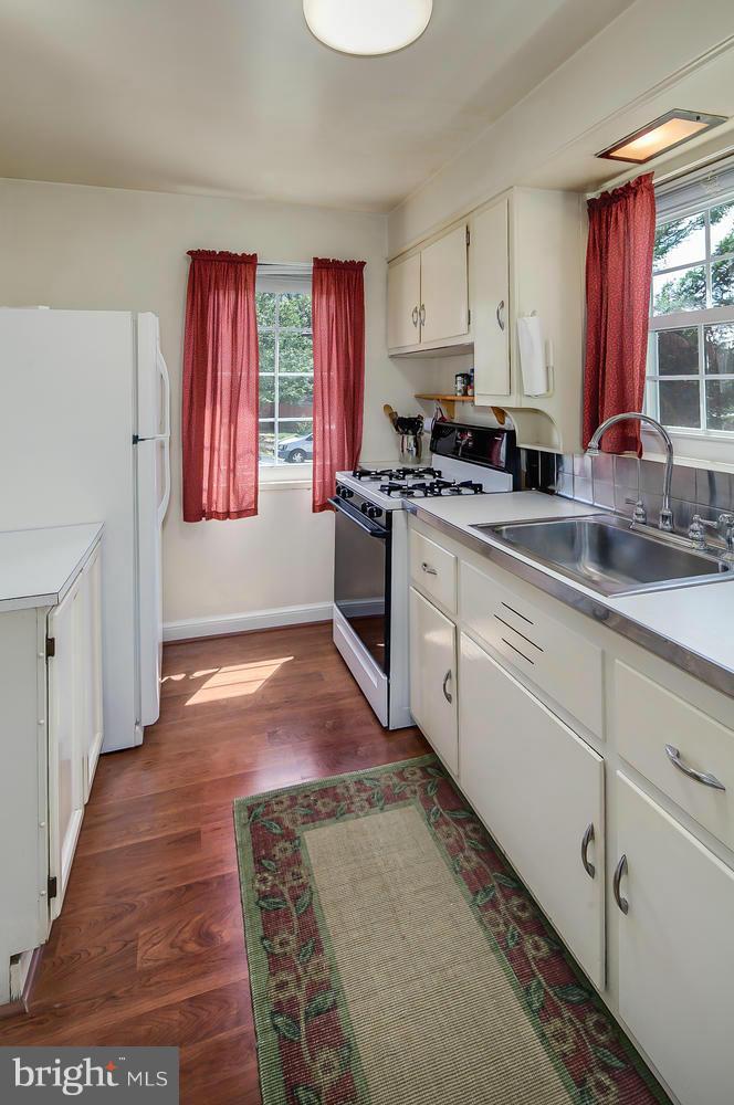 2717 Hardy Avenue Silver Spring, MD 20902 - Photo 9 of 30 Kitchen