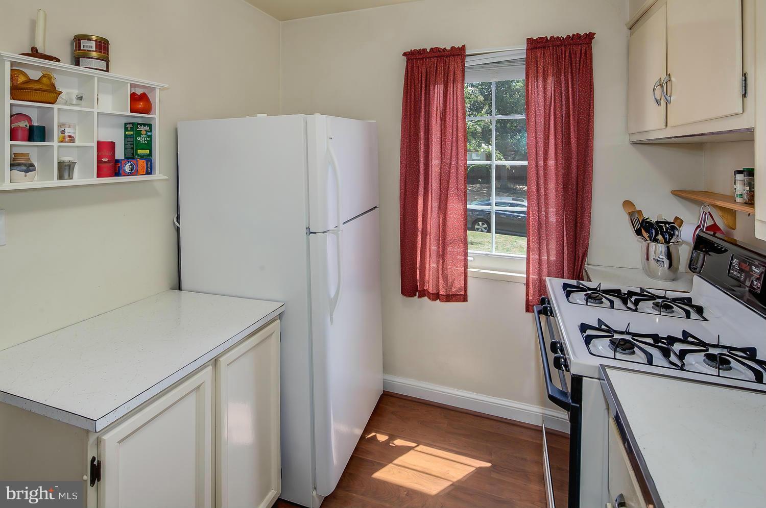 2717 Hardy Avenue Silver Spring, MD 20902 - Photo 10 of 30 Kitchen