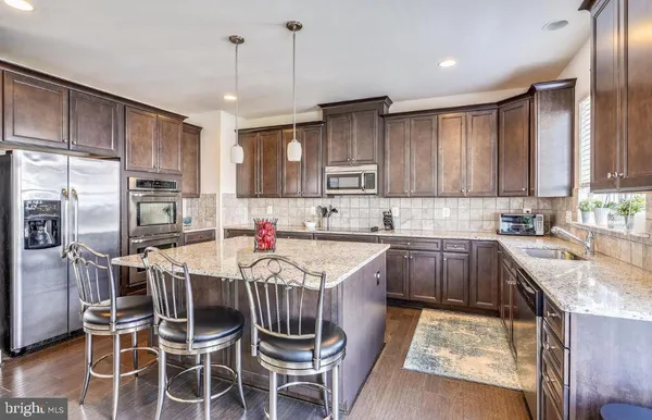 $550,000 | 8937 Englewood Farms Drive, Manassas, VA 20112