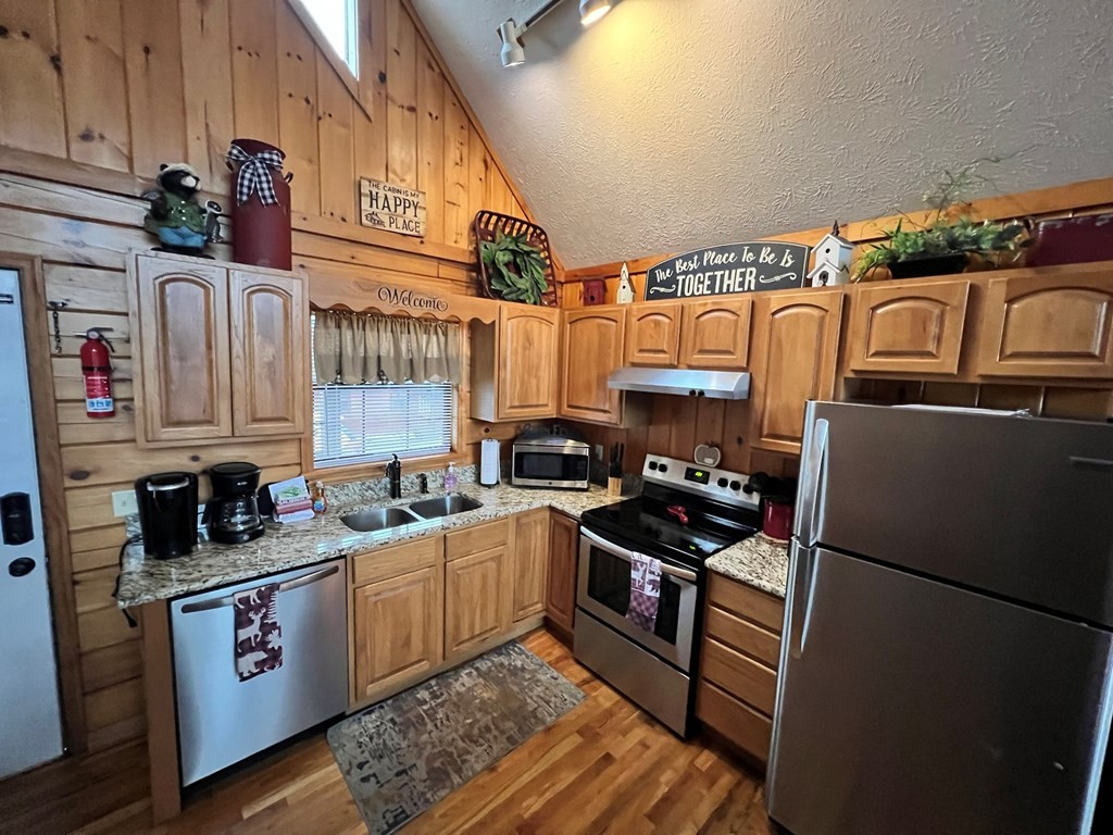 1663 Raccoon Den Way Sevierville, TN 37862 - Photo 7 of 29 Gallery Image 7