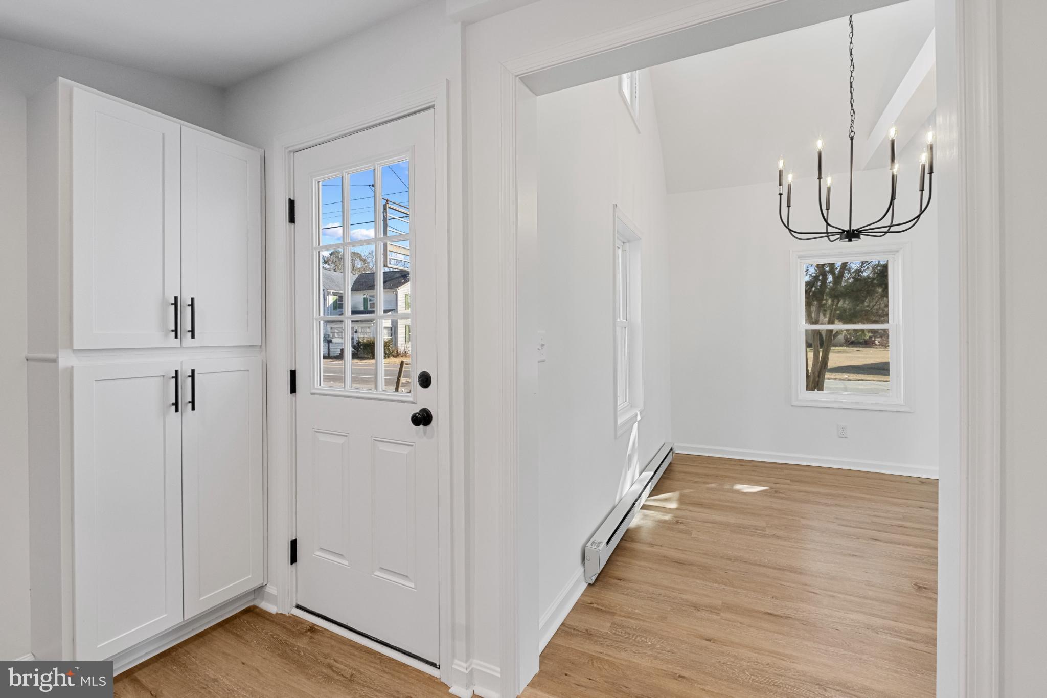 28276 Riverside Drive Salisbury, MD 21801 - Photo 12 of 24 Bright entryway with modern charm.