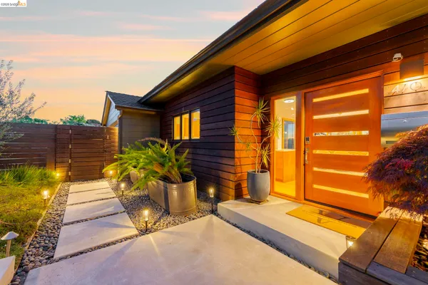 $2,480,000 | 470 Spruce Street, Berkeley, CA 94708