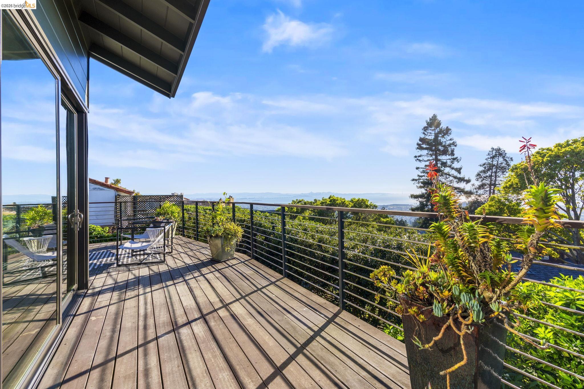 470 Spruce Street Berkeley, CA 94708 - Photo 17 of 59