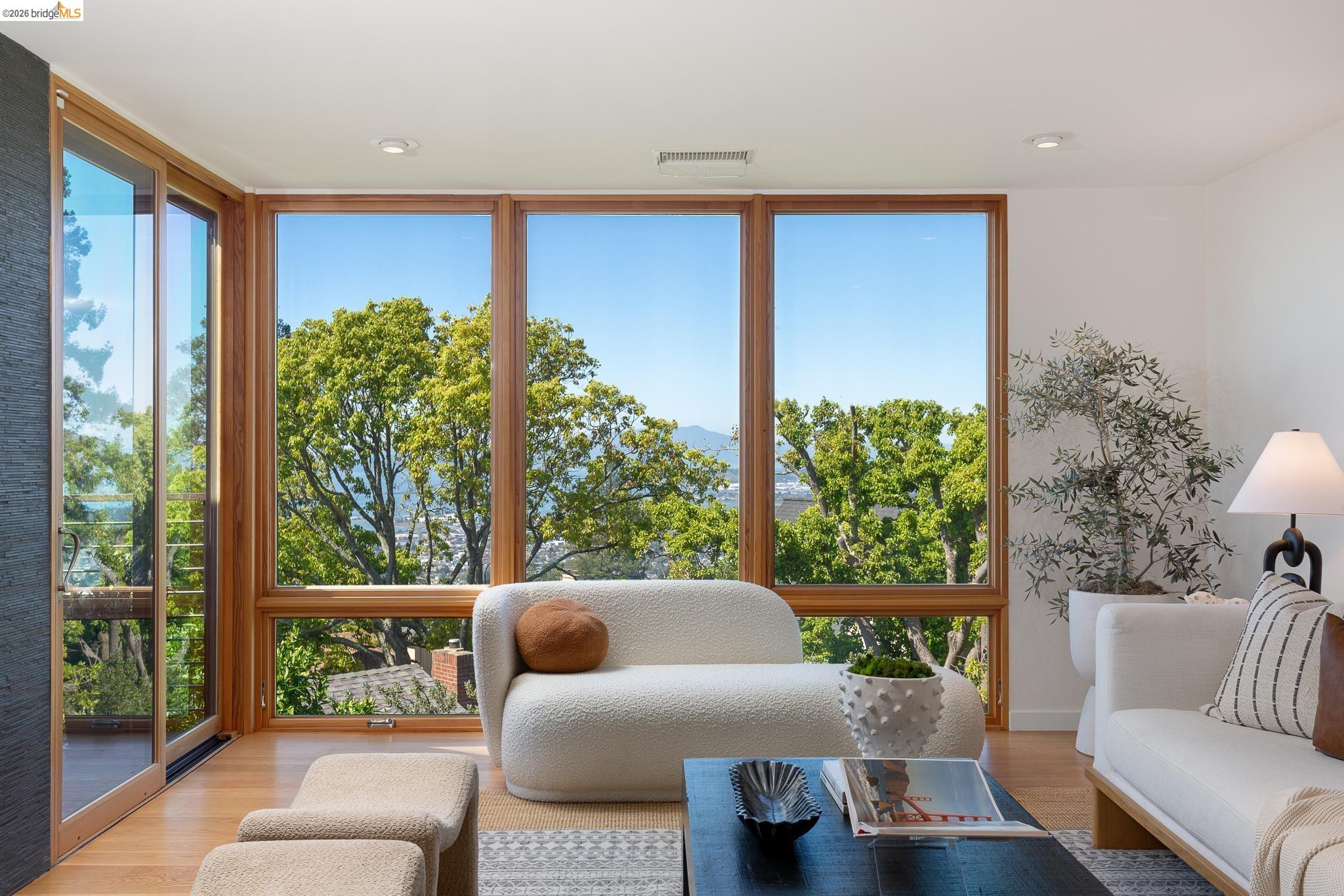 470 Spruce Street Berkeley, CA 94708 - Photo 9 of 59