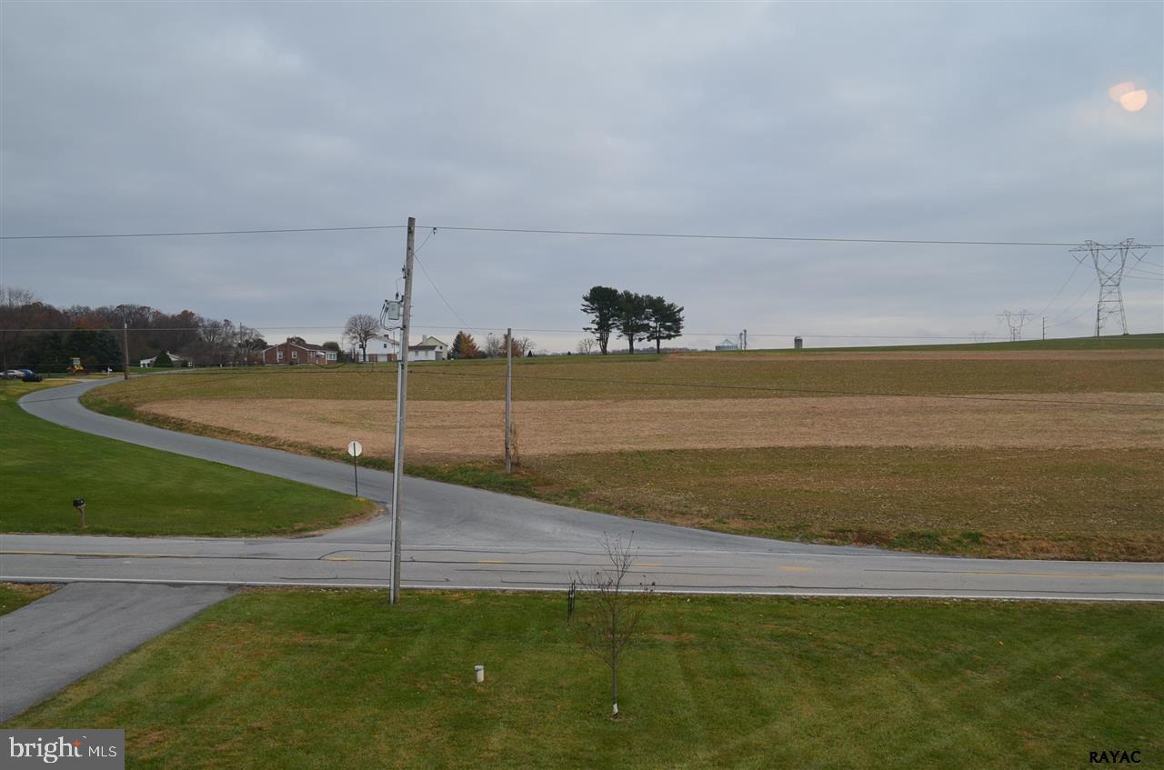 1315 Manor Road Windsor, PA 17366 - Photo 8 of 36 Gallery Image 8