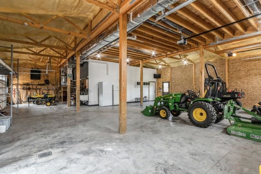 4703 Orval Yoder Turnpike Southwest Kalona, IA 52247 - Photo 17 of 36 Gallery Image 17