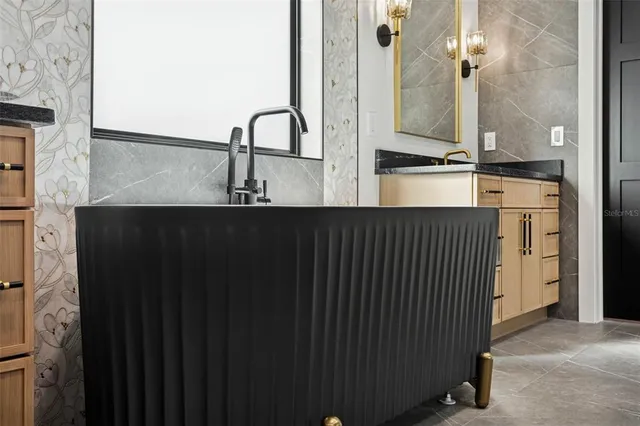 $12,000 | 708 West Kentucky Avenue, Tampa, FL 33603