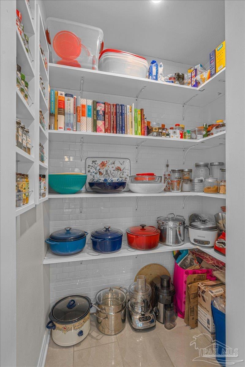 4831 East Olive Road, Unit 1D Pensacola, FL 32514 - Photo 6 of 36