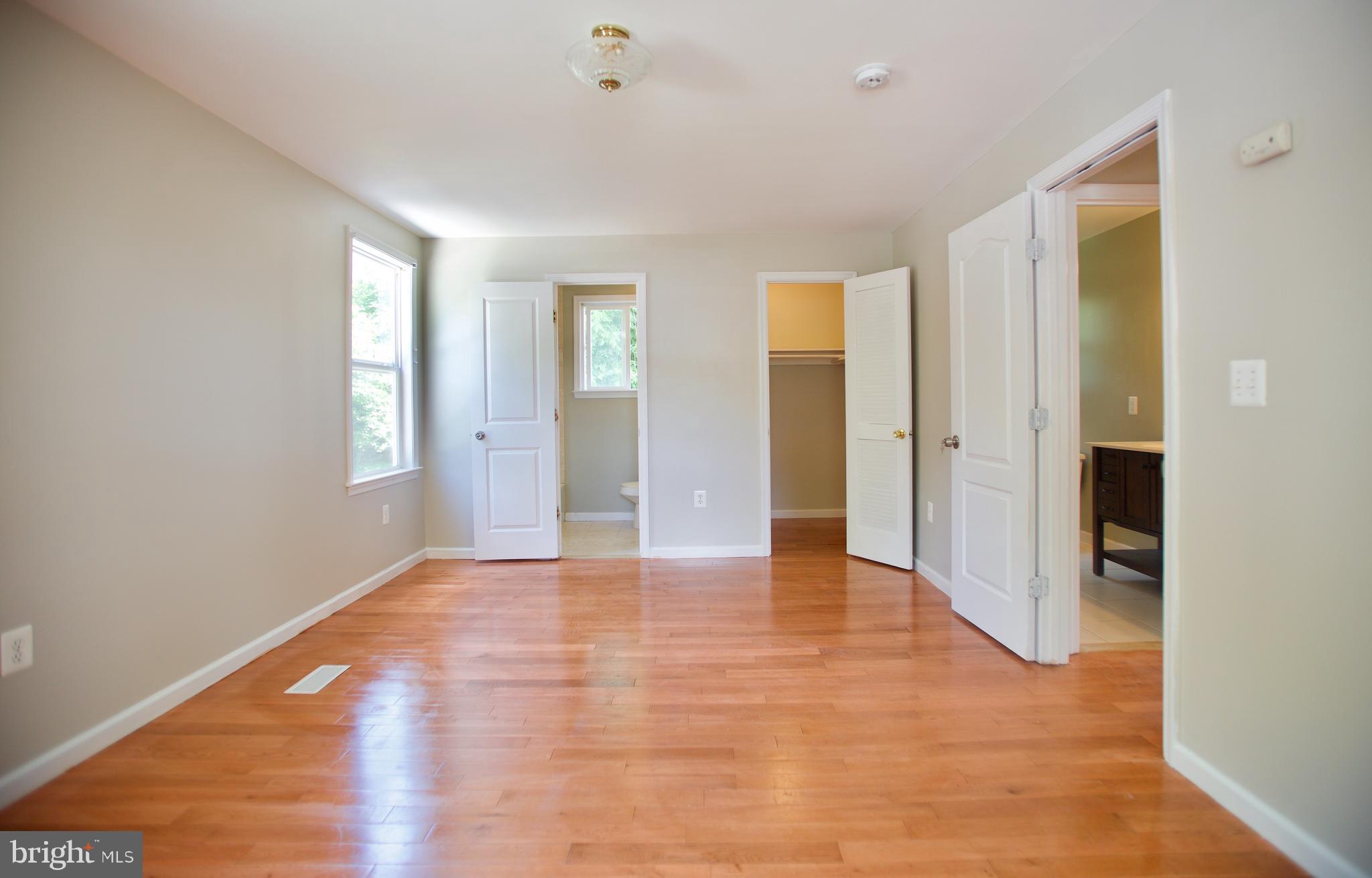 2507 Weisman Road Silver Spring, MD 20902 - Photo 21 of 43 Master bath