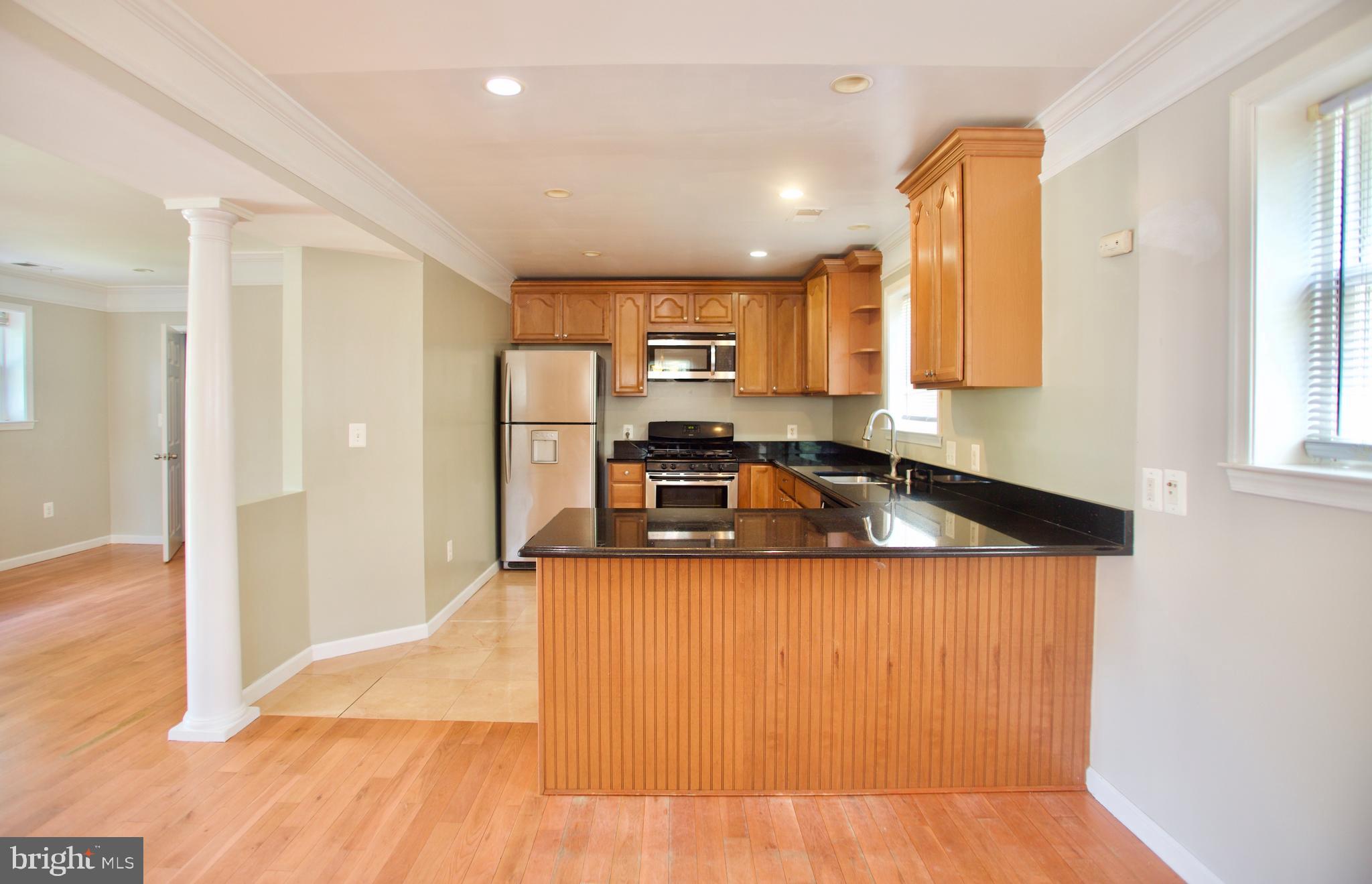 2507 Weisman Road Silver Spring, MD 20902 - Photo 6 of 43