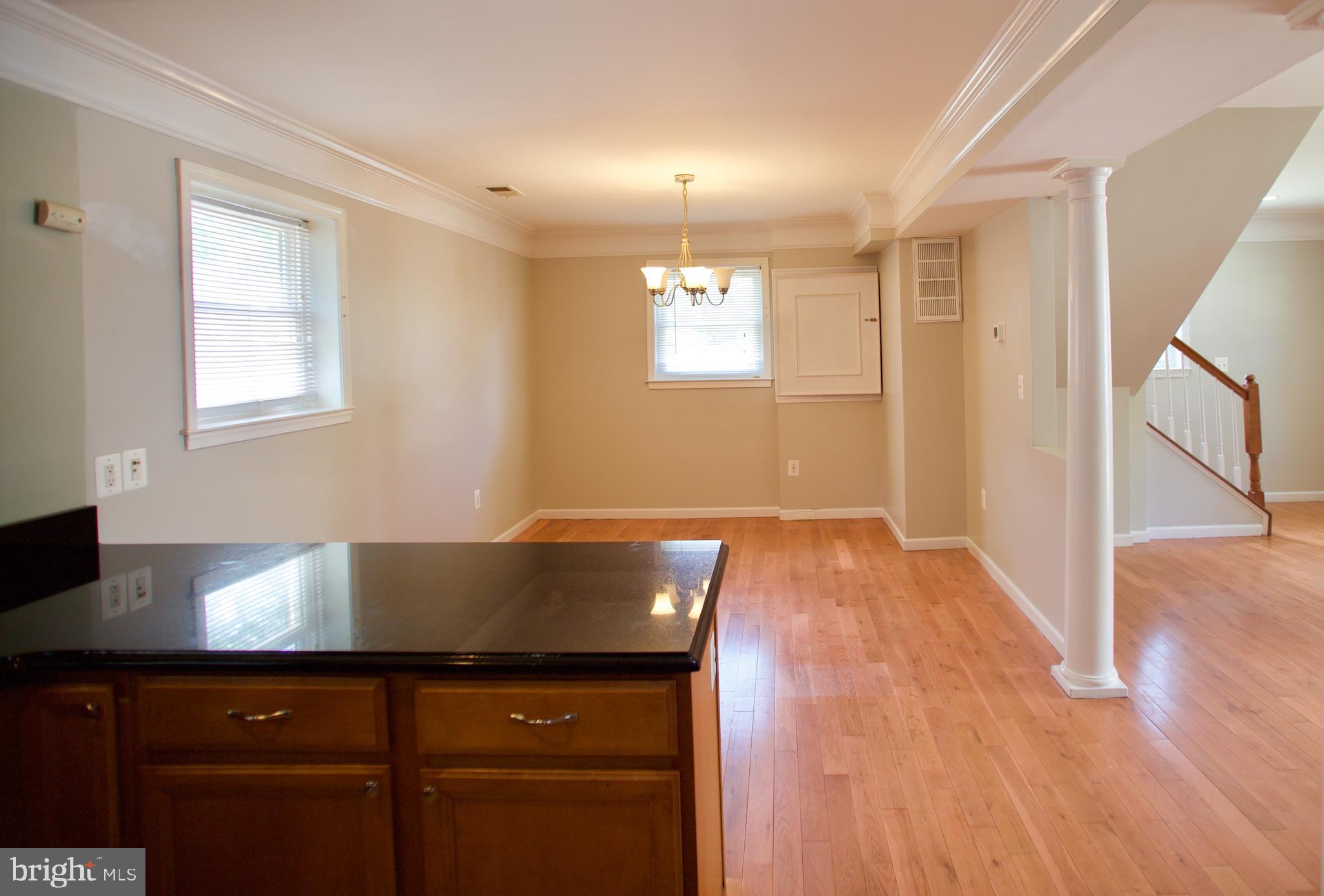 2507 Weisman Road Silver Spring, MD 20902 - Photo 10 of 43