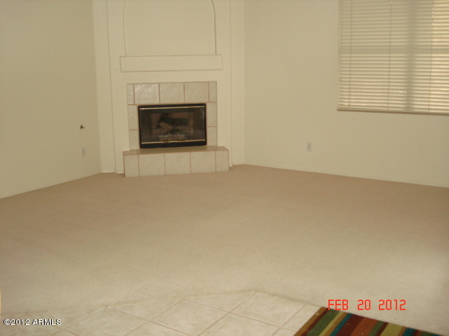 1064 South Riata Street Gilbert, AZ 85296 - Photo 3 of 13 Great Room