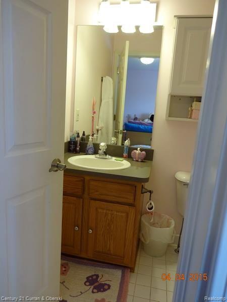 41568 Glade Road Canton, MI 48187 - Photo 21 of 42