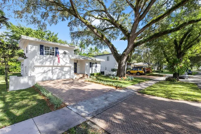 $1,749,000 | 911 Andres Avenue, Coral Gables, FL 33134