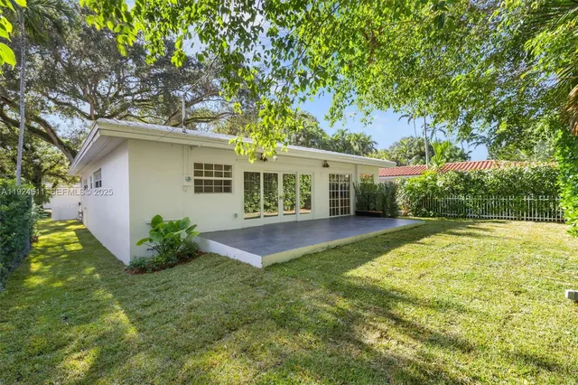 $1,749,000 | 911 Andres Avenue, Coral Gables, FL 33134