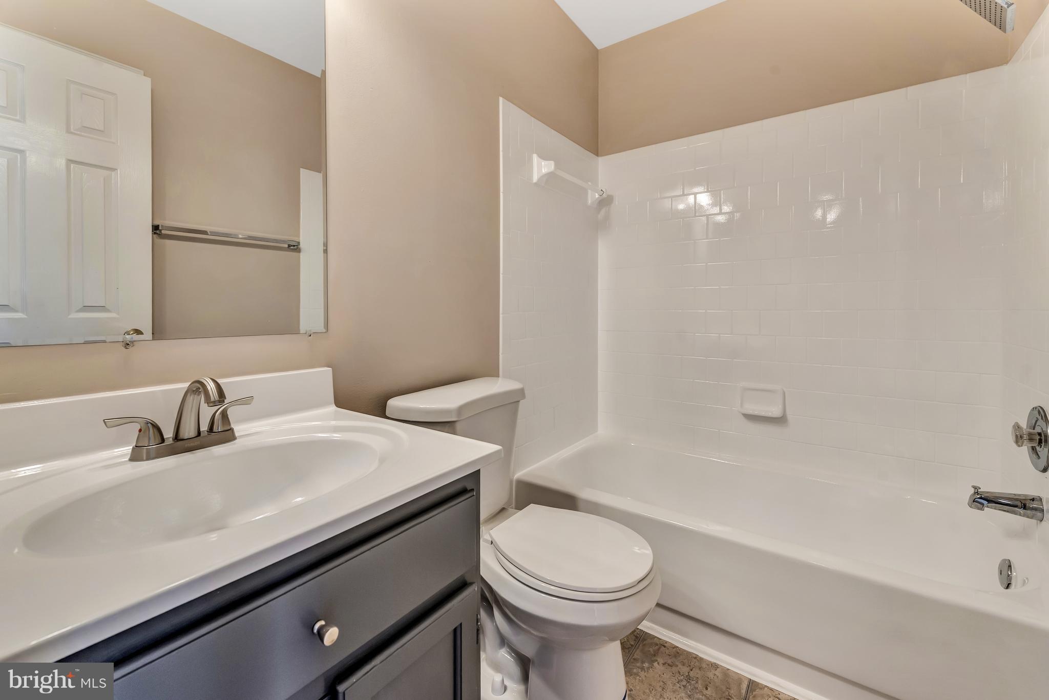 9220 Ridgefield Circle Frederick, MD 21701 - Photo 19 of 27 Bath