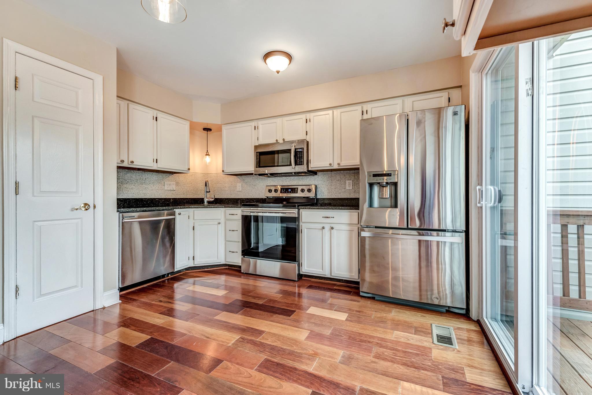 9220 Ridgefield Circle Frederick, MD 21701 - Photo 3 of 27 Kitchen
