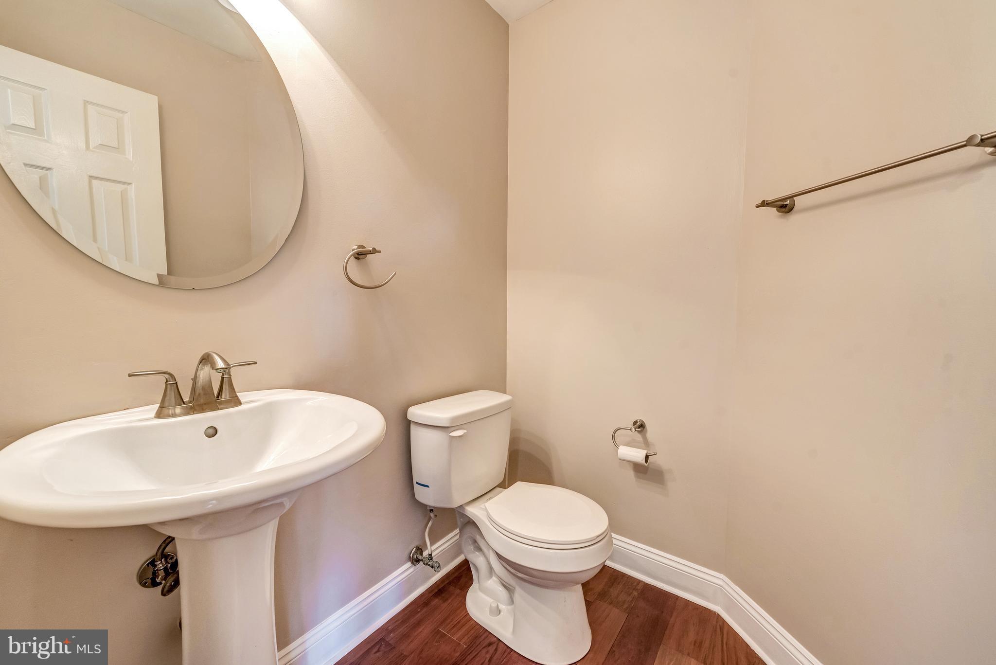 9220 Ridgefield Circle Frederick, MD 21701 - Photo 6 of 27 Bath