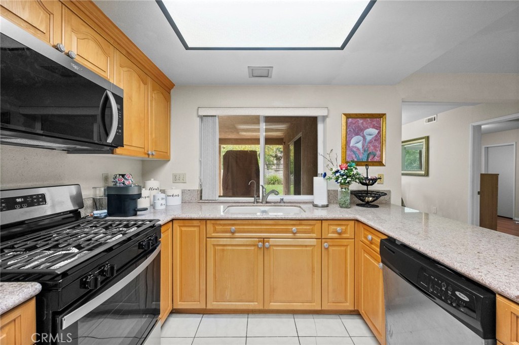 605 Bronco Way Walnut, CA 91789 - Photo 15 of 69