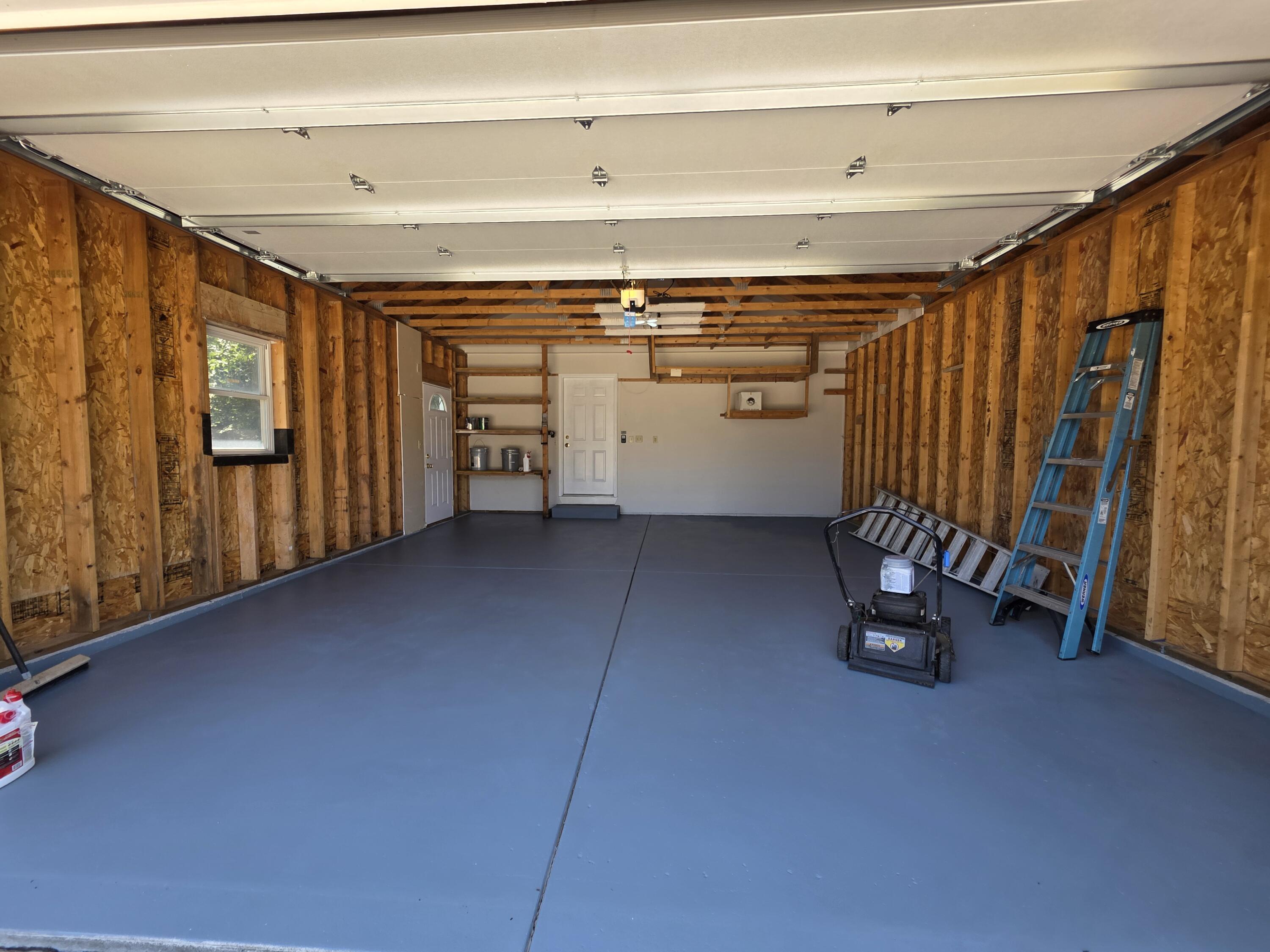 10719 West Calumet Road Milwaukee, WI 53224 - Photo 8 of 30 Garage