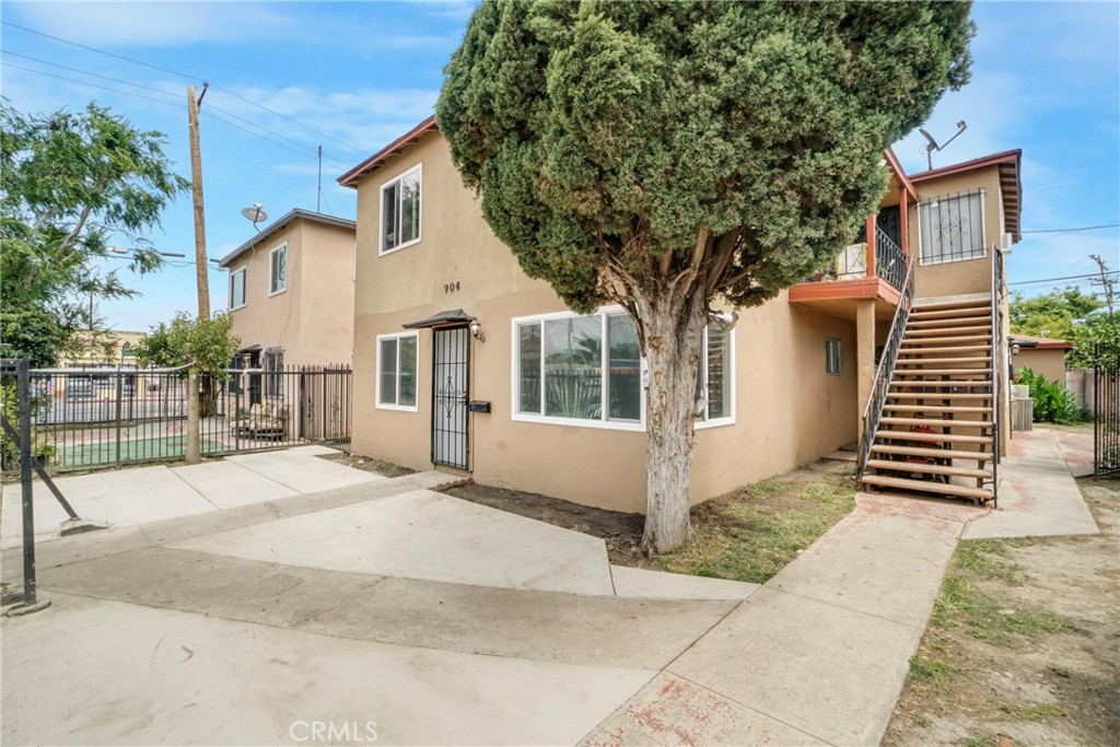 904 South Bullis Road Compton, CA 90221 - Photo 2 of 21