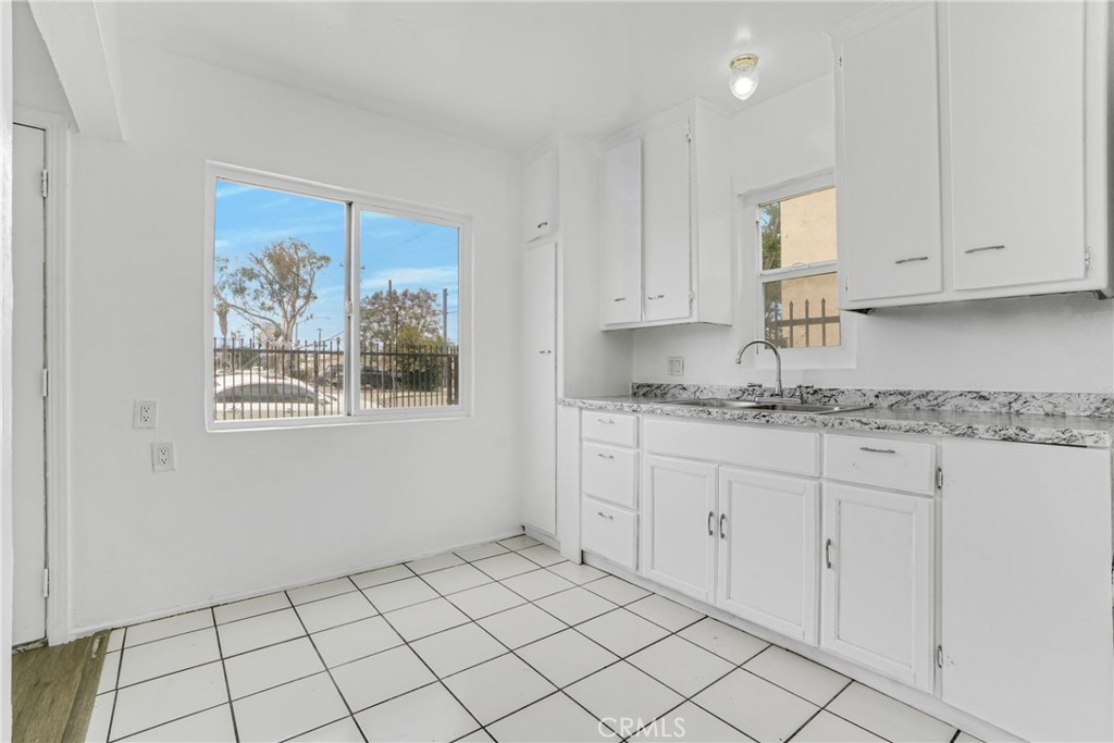 904 South Bullis Road Compton, CA 90221 - Photo 8 of 21