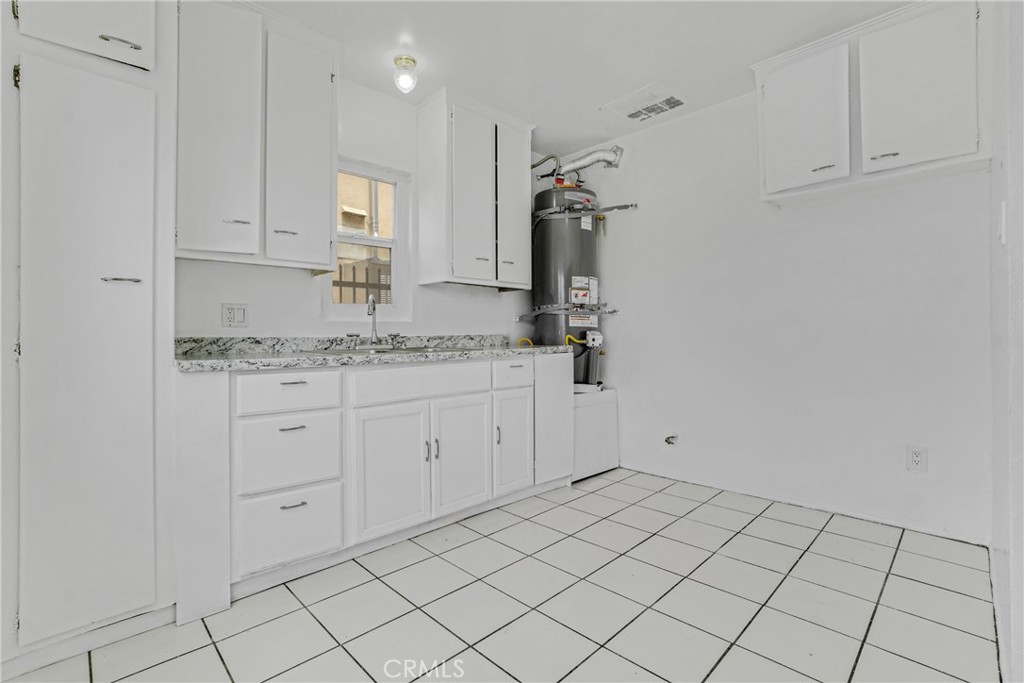 904 South Bullis Road Compton, CA 90221 - Photo 9 of 21
