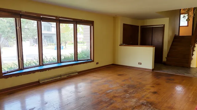 $699,998 | 494 Atwood Court, Elmhurst, IL 60126