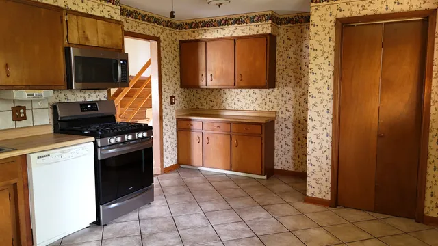 $699,998 | 494 Atwood Court, Elmhurst, IL 60126