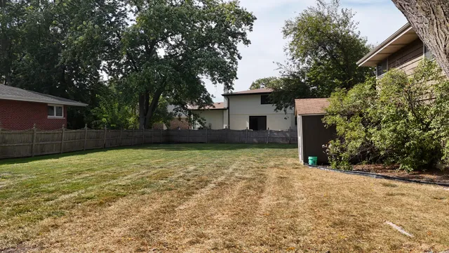 $699,998 | 494 Atwood Court, Elmhurst, IL 60126